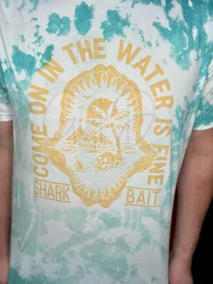 Come On In The Water is Fine Top Design