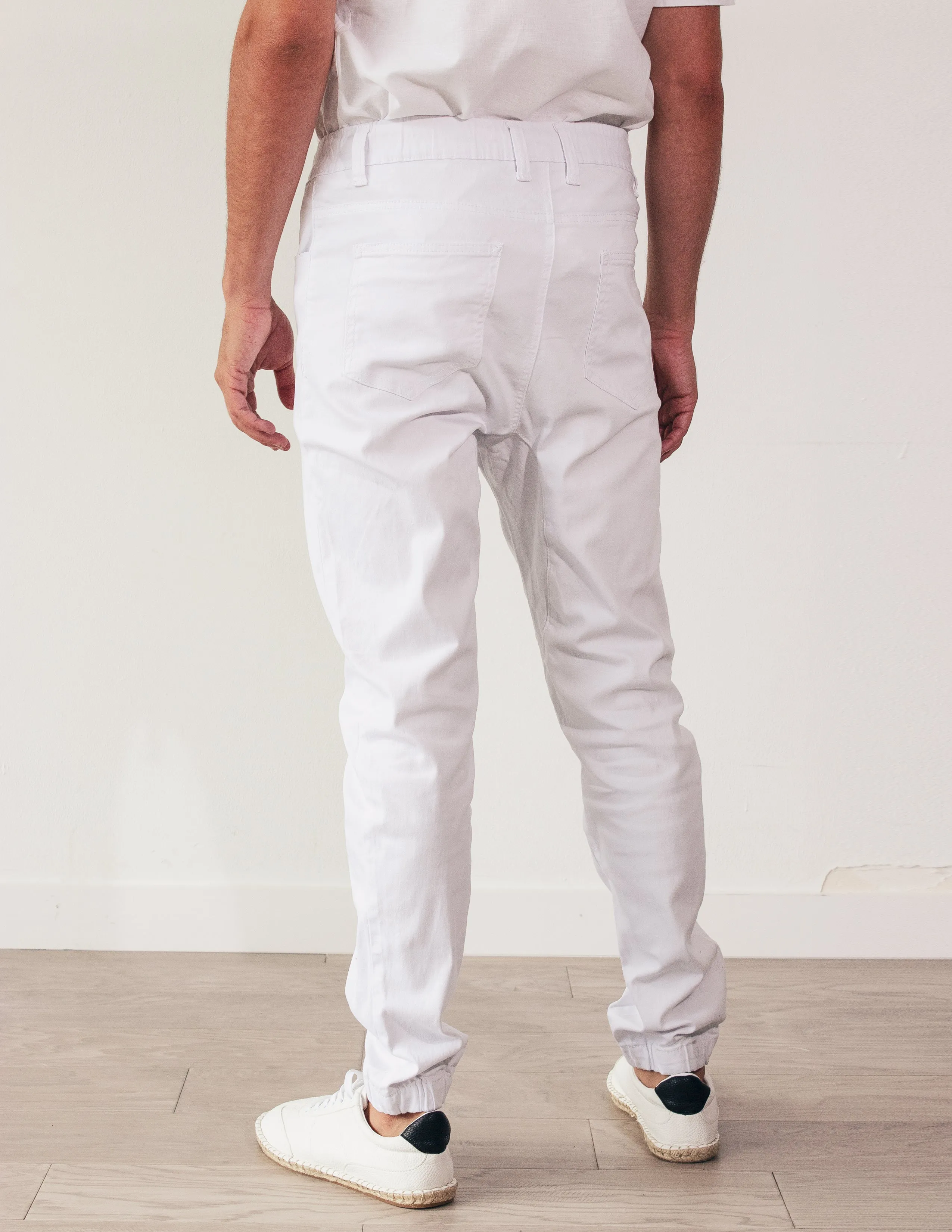 DEVOTED JOGGERS- SOY