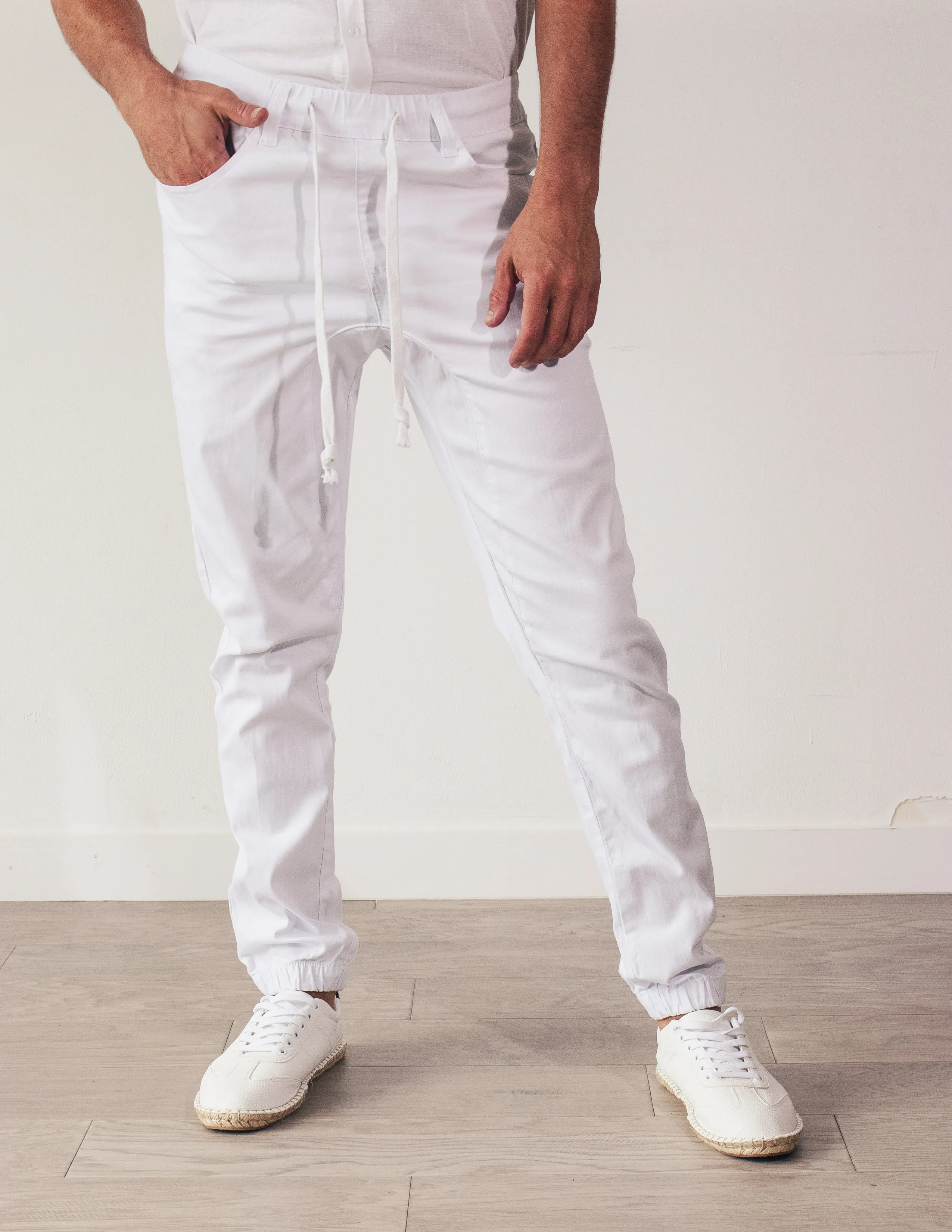 DEVOTED JOGGERS- SOY