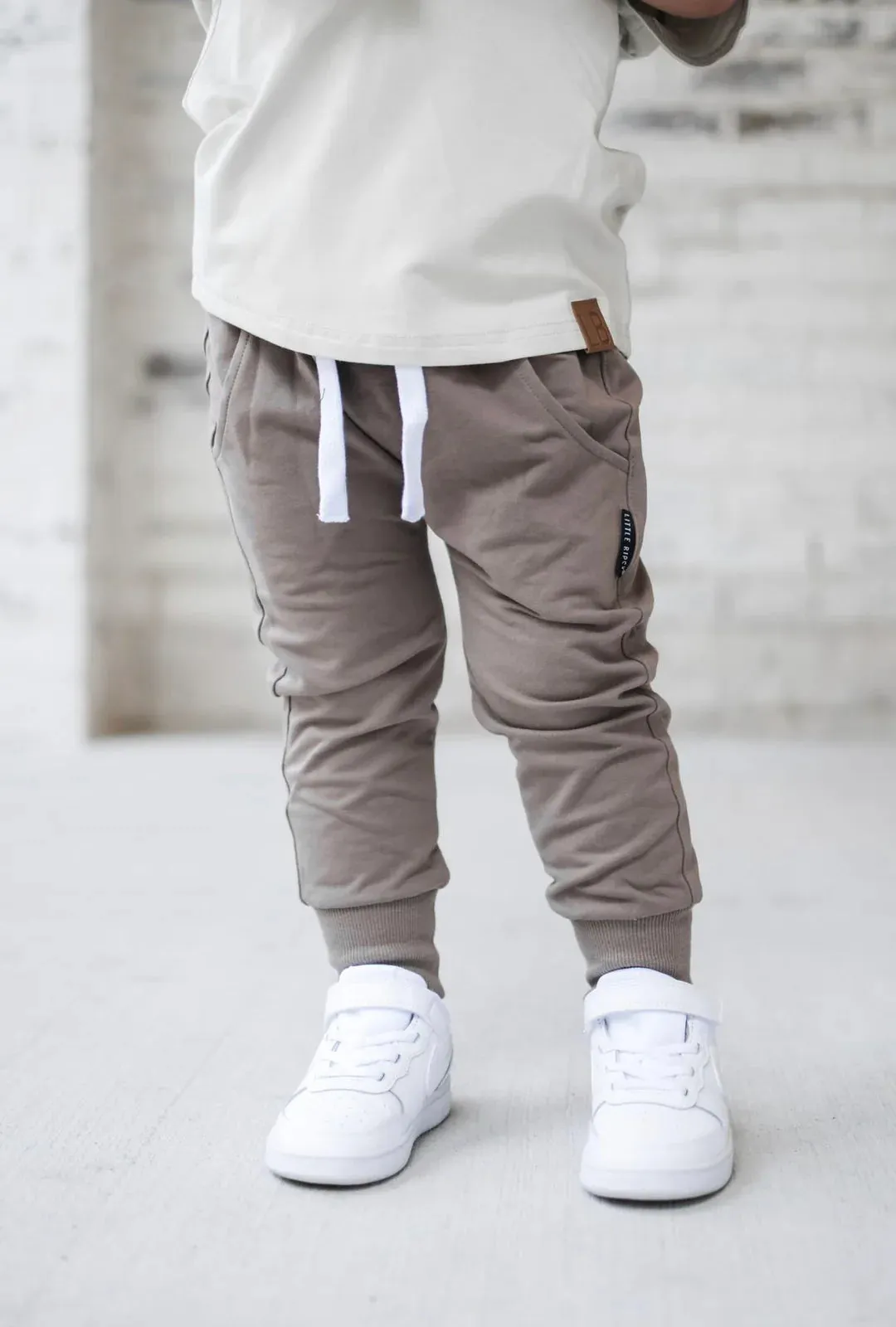 JOGGER - MUSHROOM