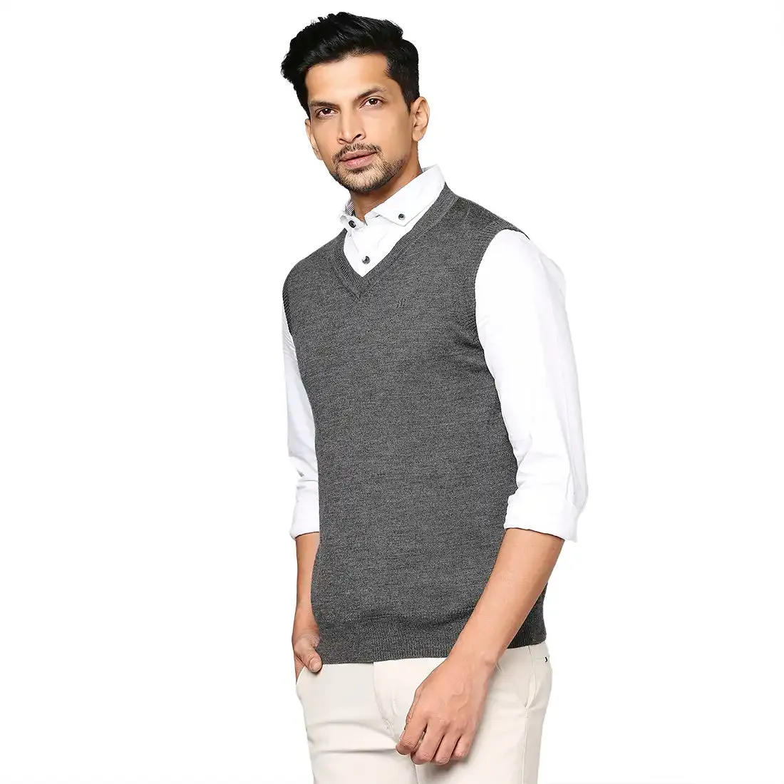 Men Grey Solid Merino Wool V Neck Collar Sweaters
