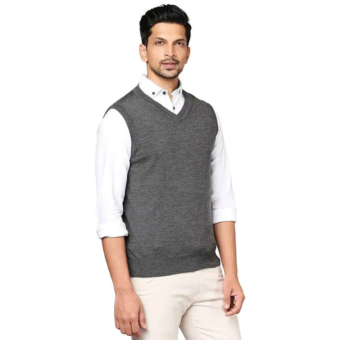 Men Grey Solid Merino Wool V Neck Collar Sweaters