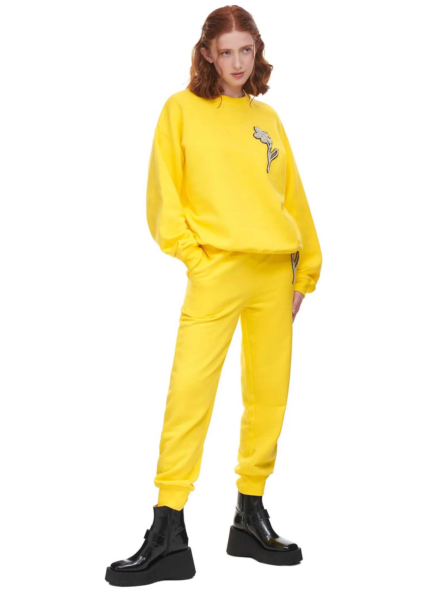 Pocket Flower Applique Sweatpants (R22DK24TR-YELLOW)