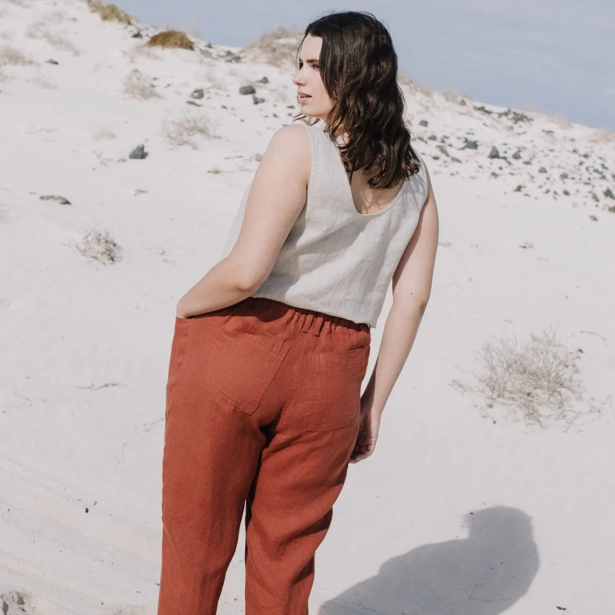 R: DOOLIN high-waisted linen pants (Size: M/L; Color: Oat Milk)