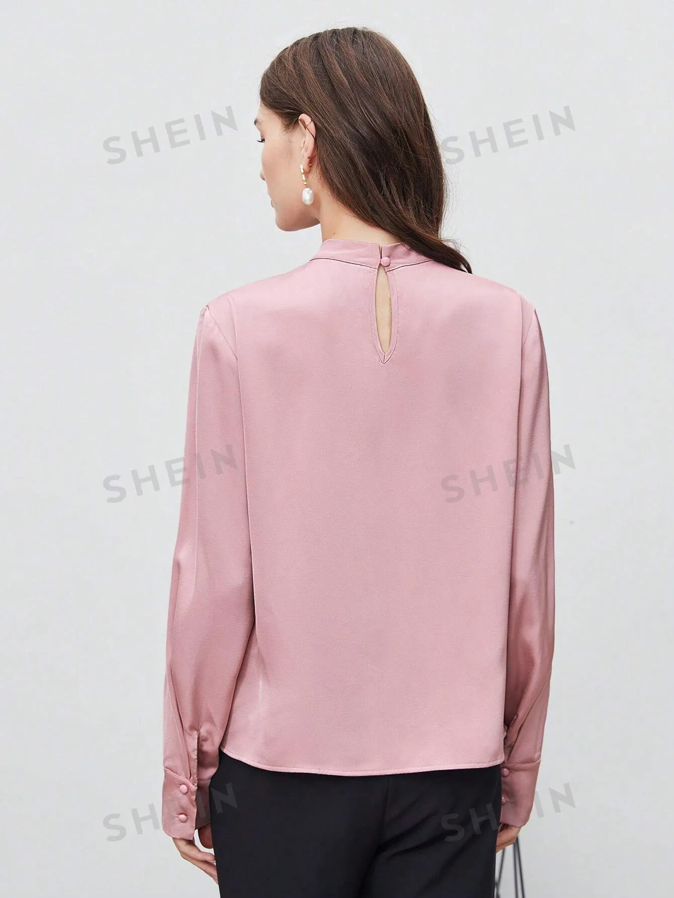 SHEIN BIZwear Keyhole Back Fold Pleated Front Solid Top
