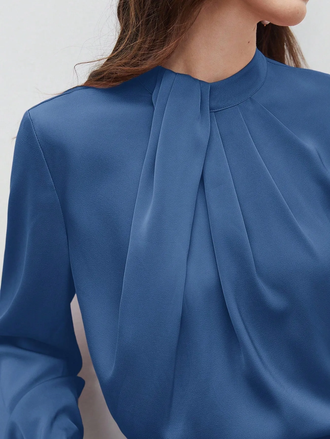 SHEIN BIZwear Keyhole Back Fold Pleated Front Solid Top
